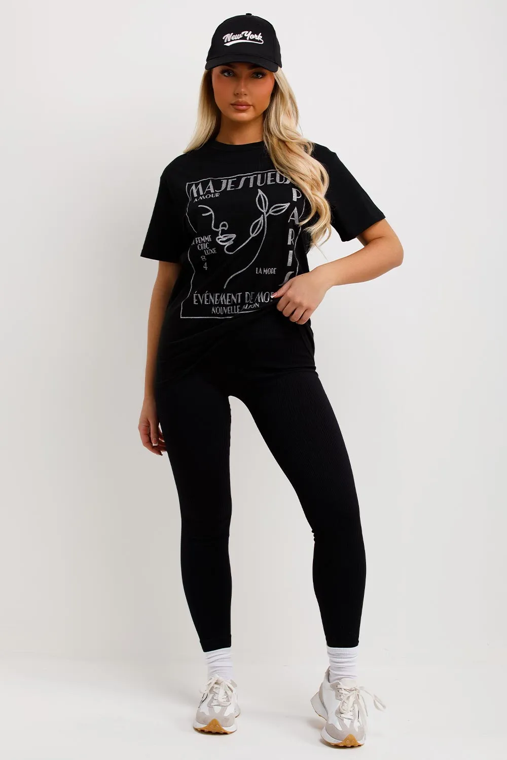 Black T Shirt La Mode Graphic Slogan