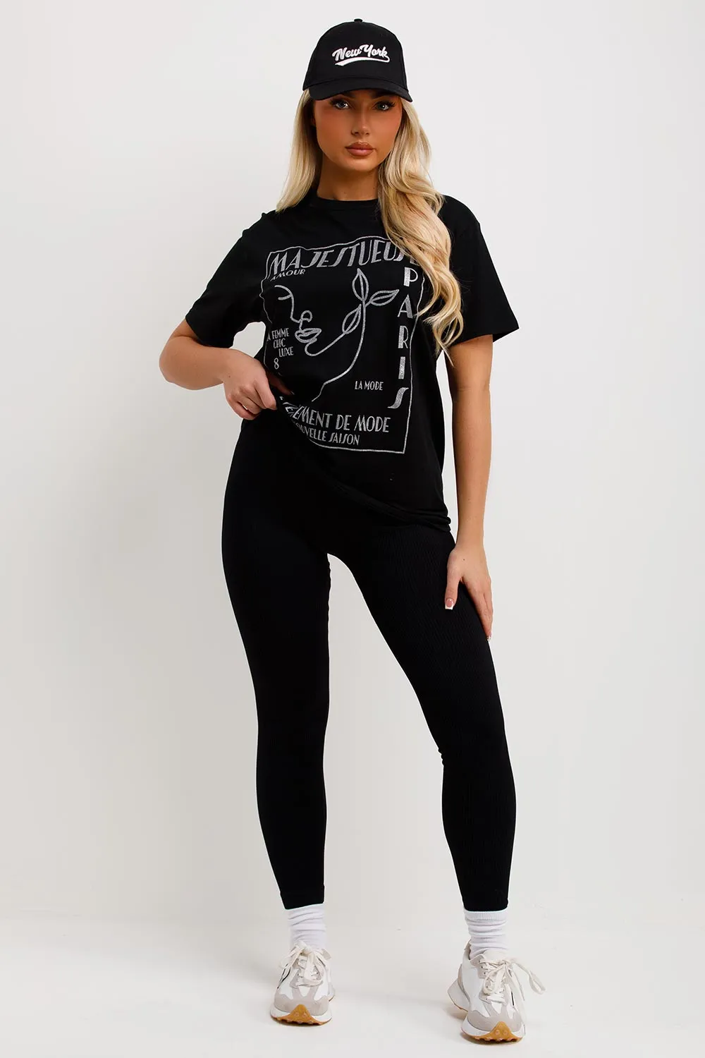 Black T Shirt La Mode Graphic Slogan