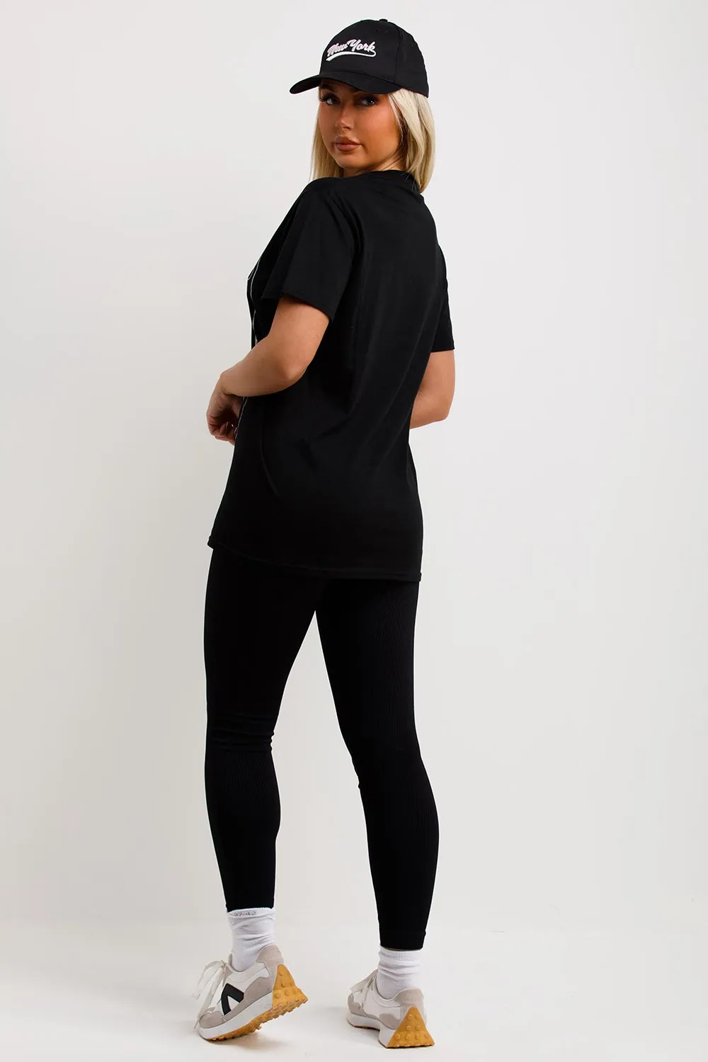 Black T Shirt La Mode Graphic Slogan