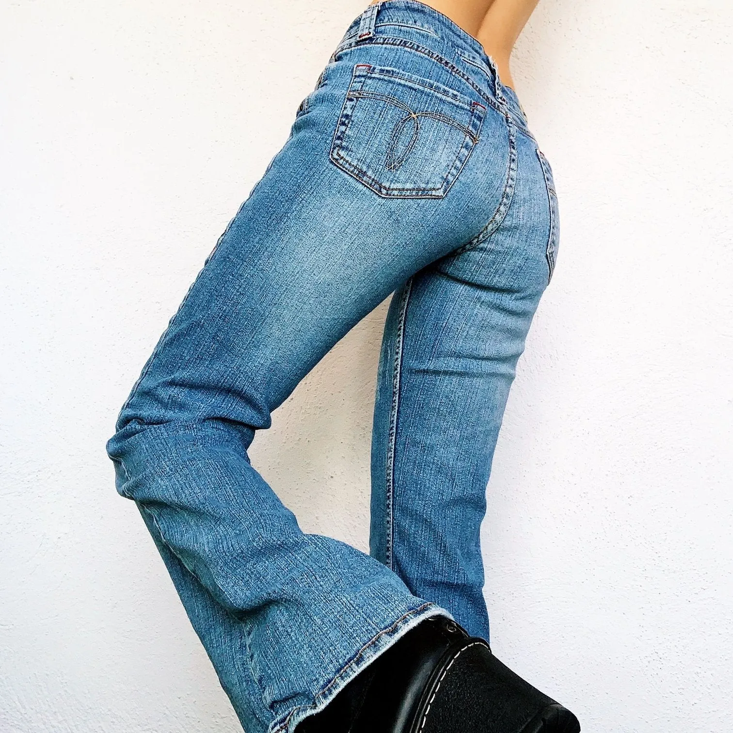 Early 2000s Embroidered Floral Jeans