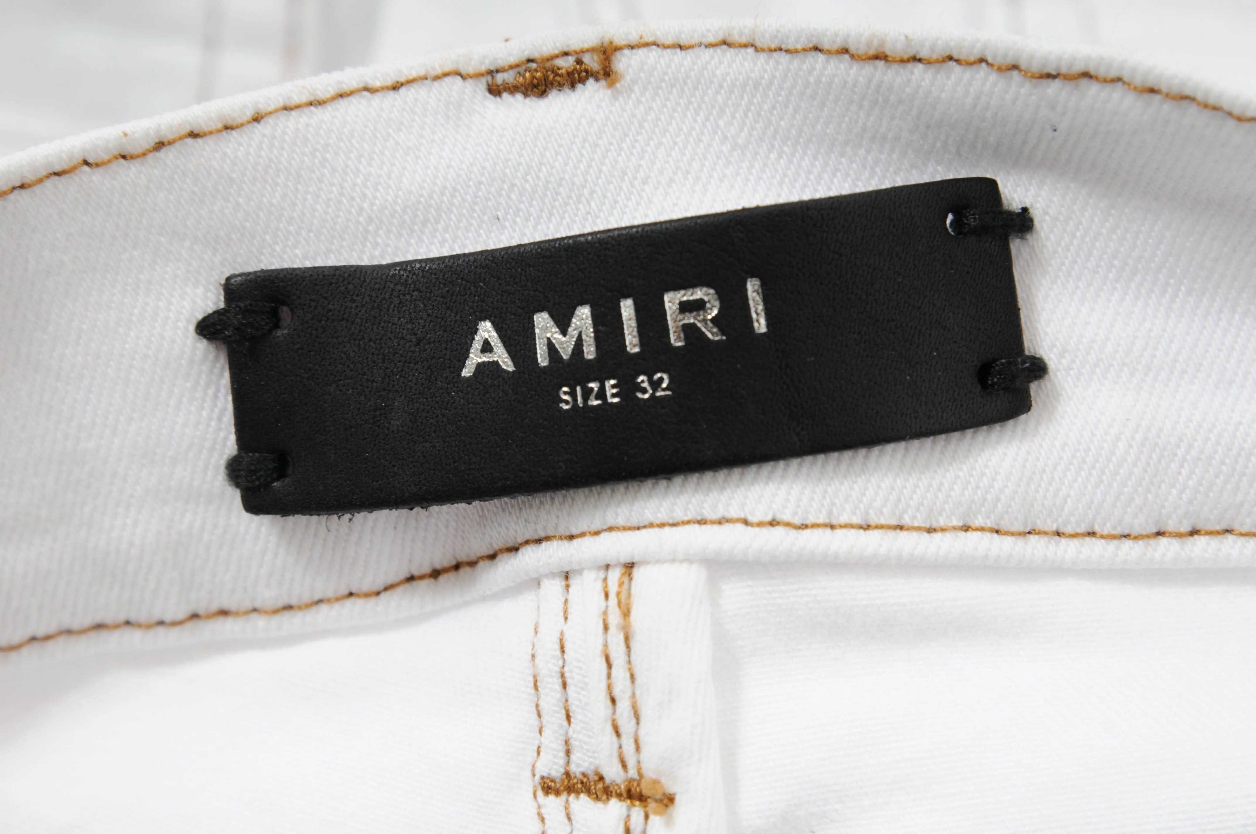 Knee Slash Distressed White Denim Jeans