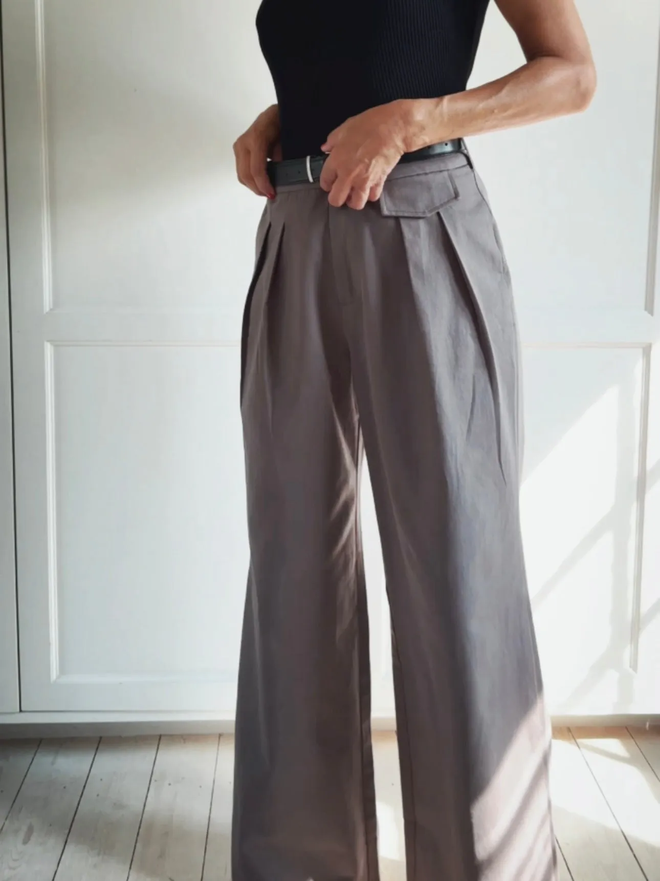 LOOSE CHINO PANTS WITH BELT - GREY