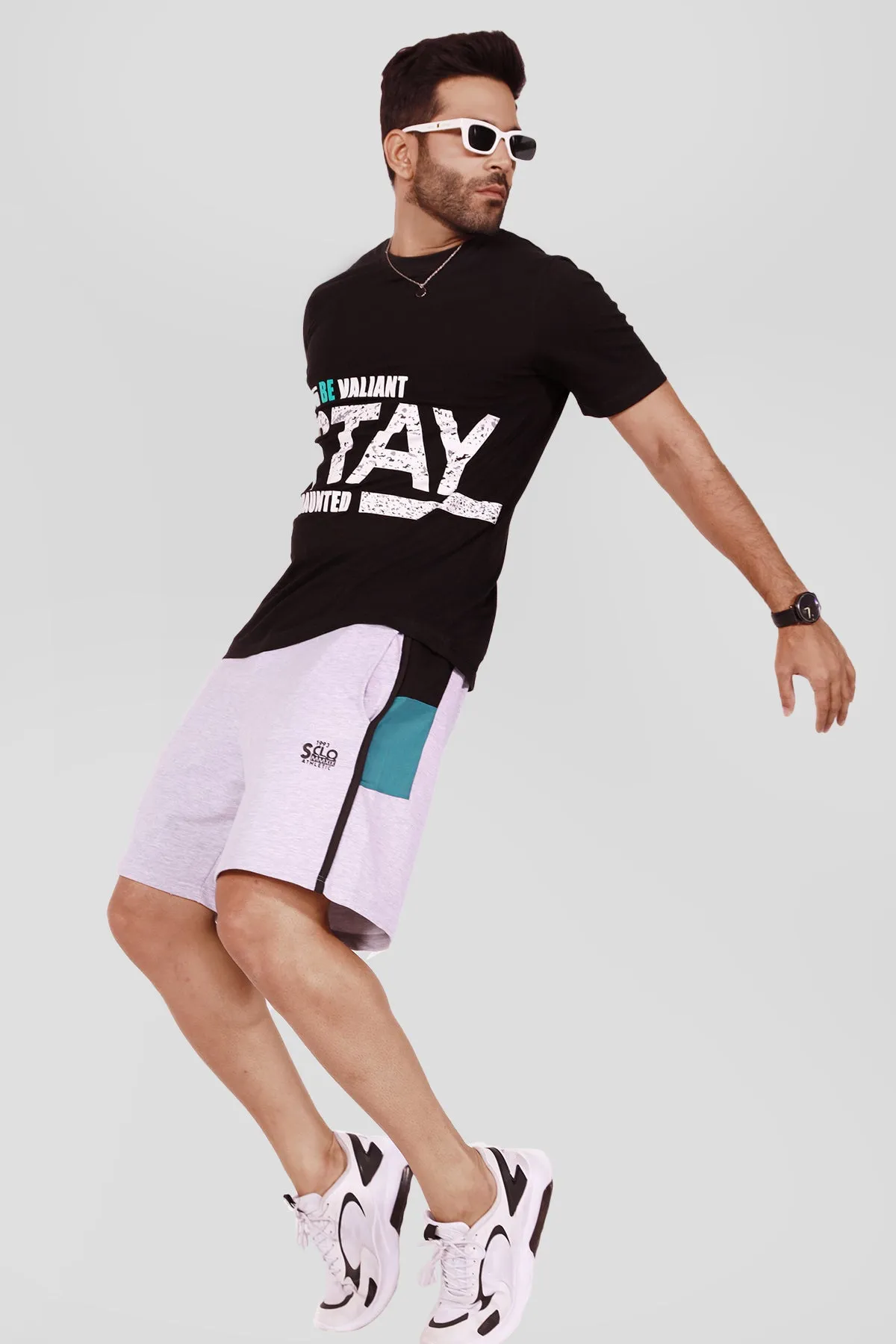 Stay Valiant Graphic T-Shirt - S22 - MT0174R